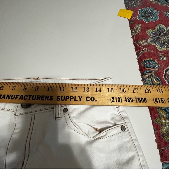 CAbi Tan Boot Cut Jeans with Designs on Back Pocket Size 8 - Picture 3 of 5